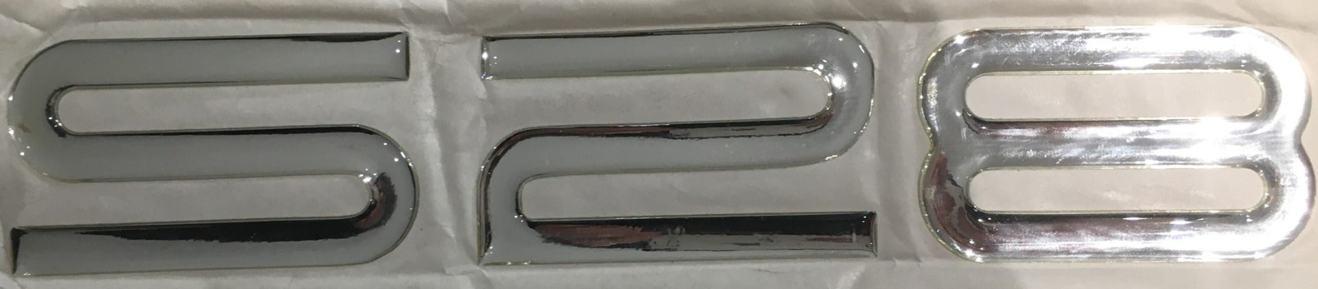 Sealine S28 Chrome Emblem