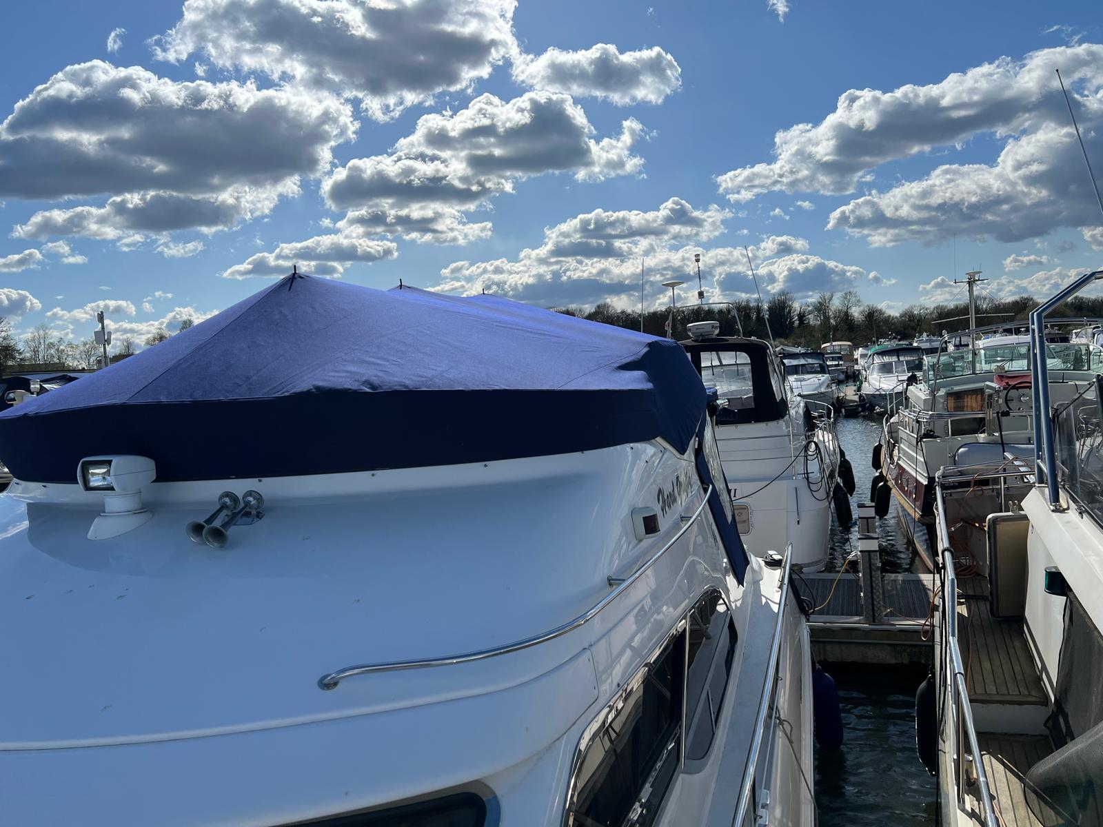 Sealine F43 Flybridge Tonneau Cover