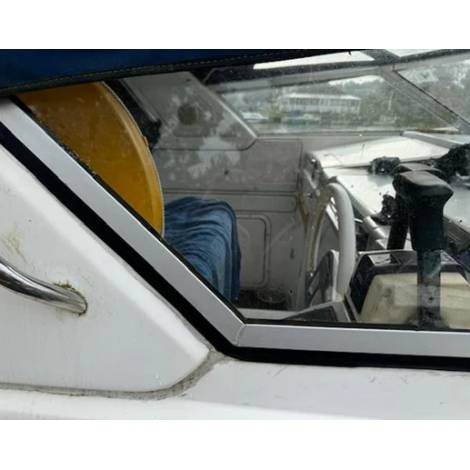 Windscreen Black Lower Lip Seal for Sealine Senator & Ambassador