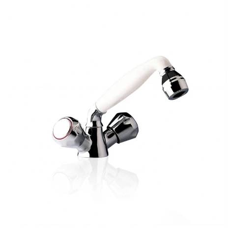 Mixer Tap w/ Pull Out Shower Head