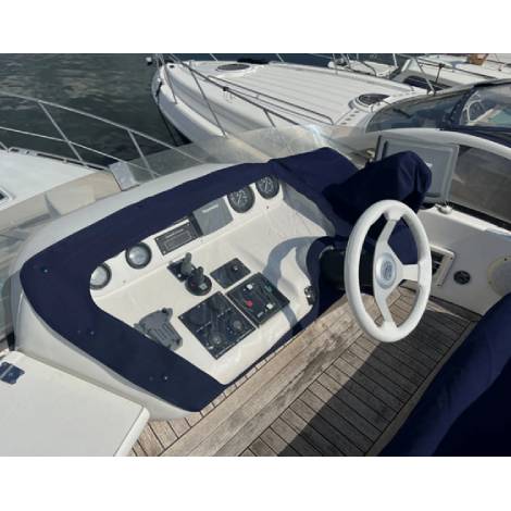 Sealine F33 (330 Statesman) Flybridge Instrument Cover