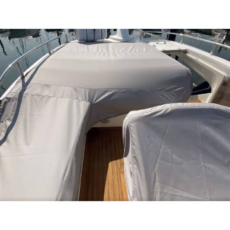 Sealine F43 Flybridge Seating & Helm Covers