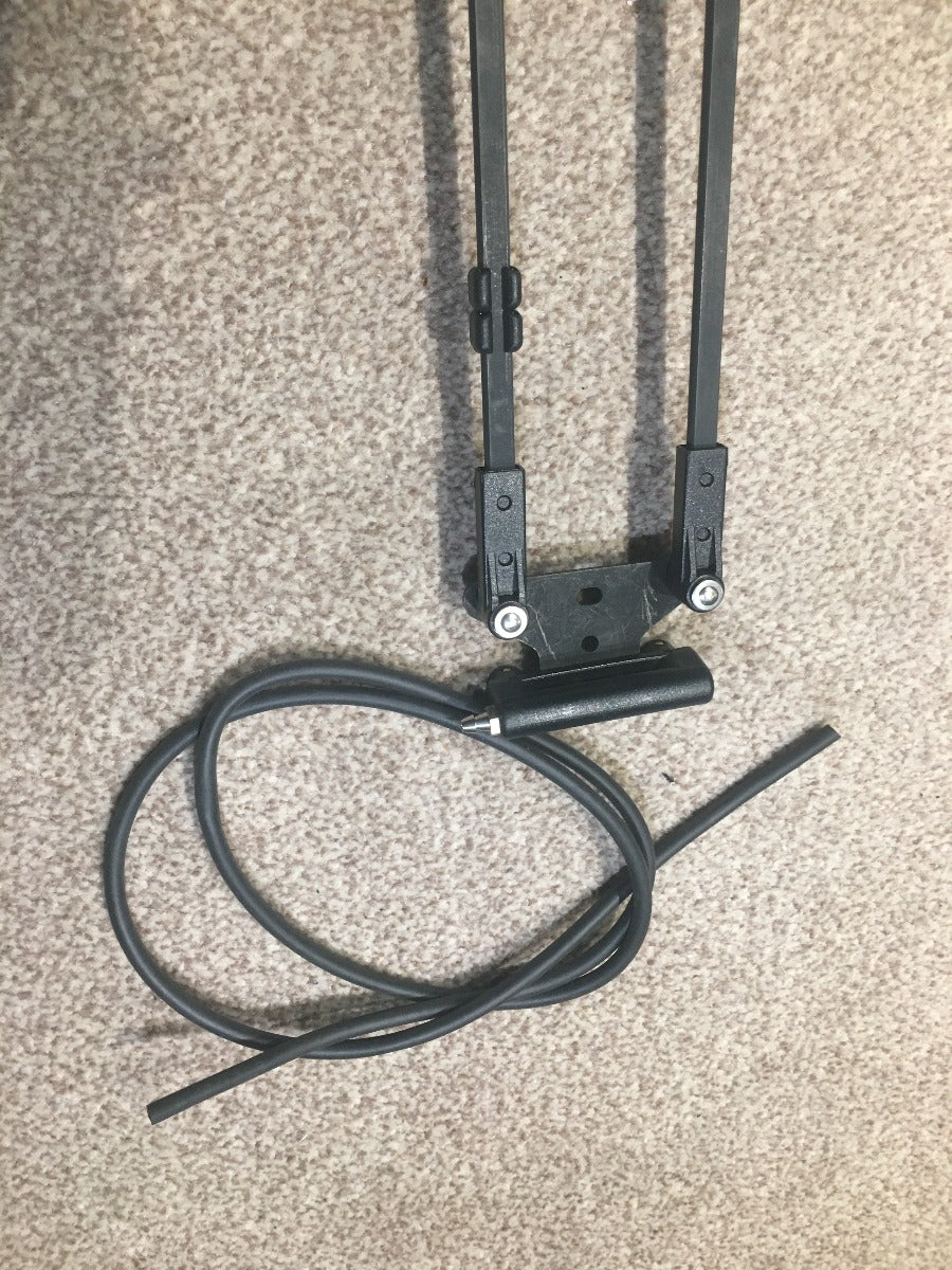 Doga 700mm Pantograph Wiper Arm Black & Spray Jet (T46, T47, T51)