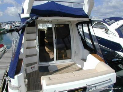 Sealine F34 Flybridge Tonneau Cover
