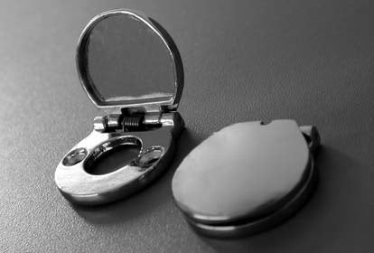 Chrome Escutcheon Spring Lid (Old Style)