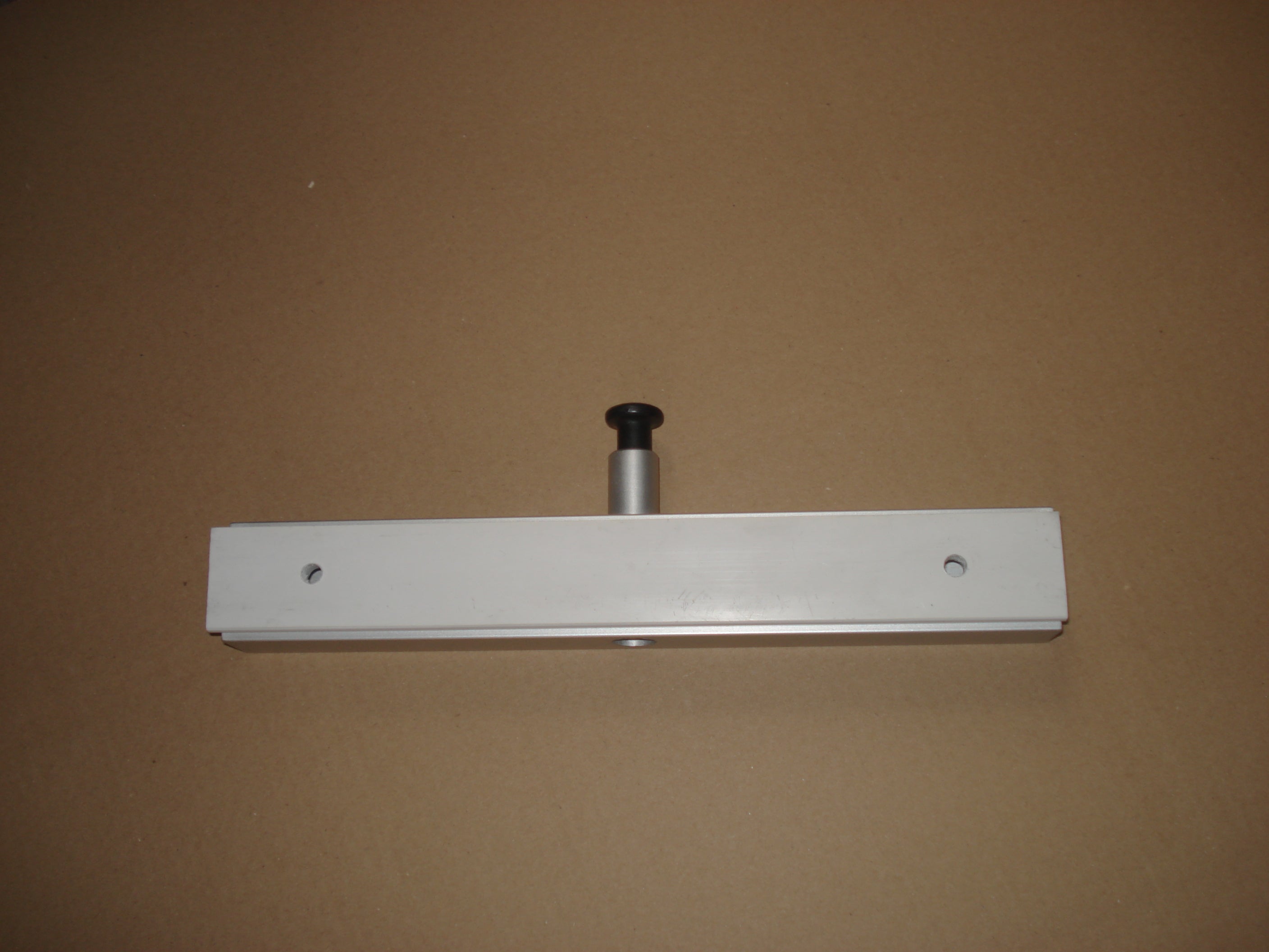 SEAT SLIDER KNOB TYPE C/W INSERT