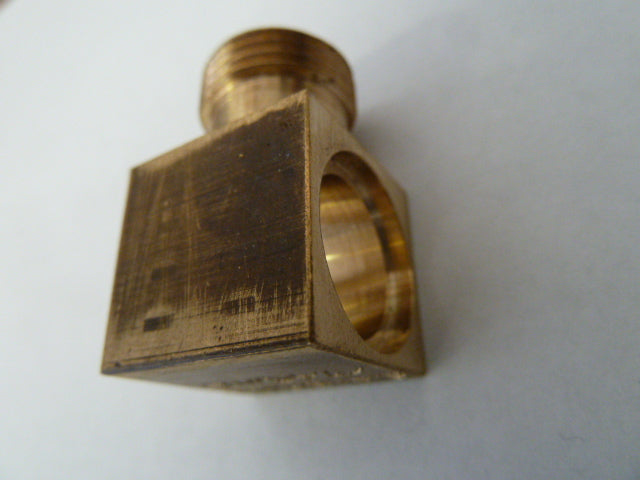 Transom Mixer Tap Centre Coupling