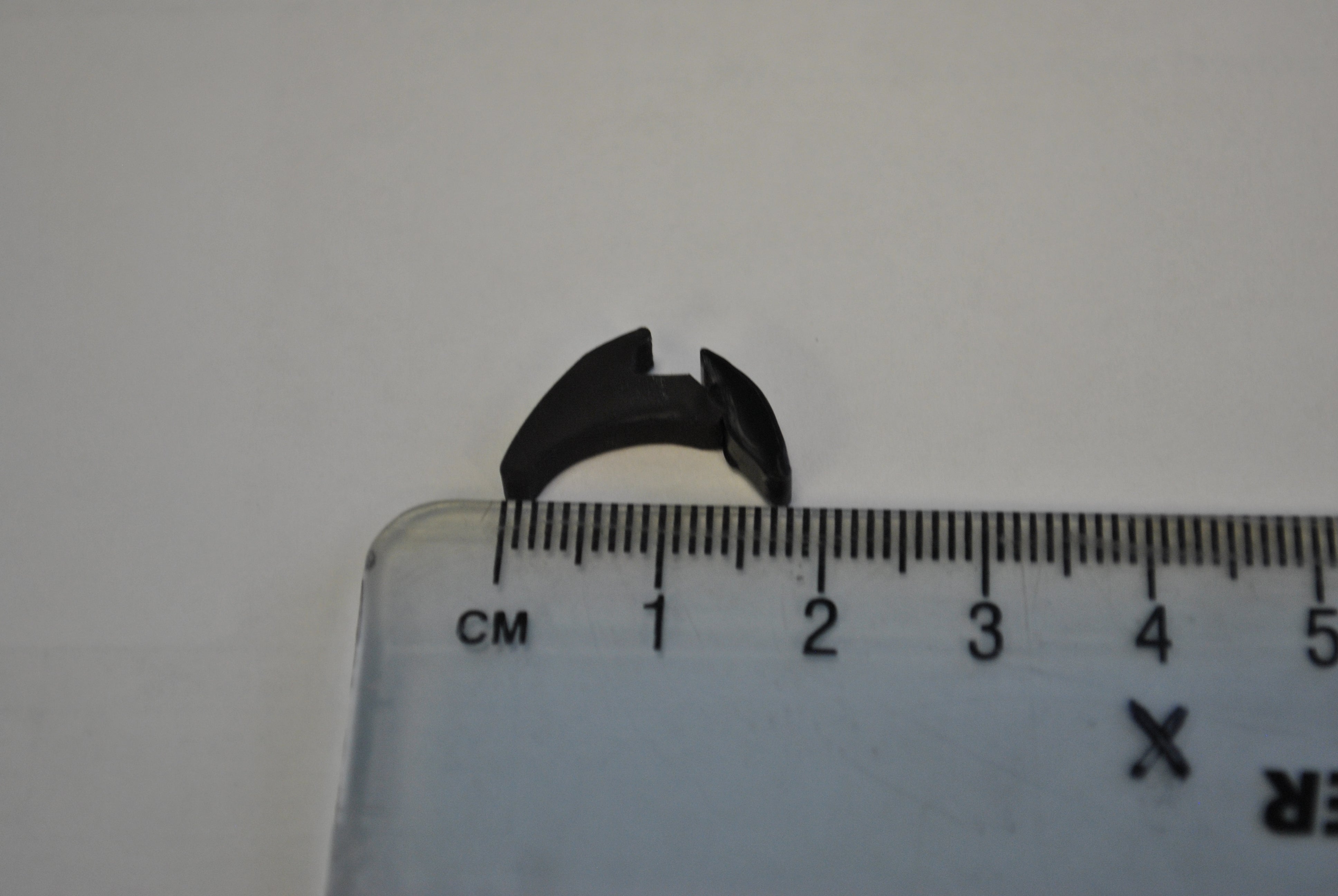 Sealine SC29 Windscreen Black Glazing Gasket (Per m)