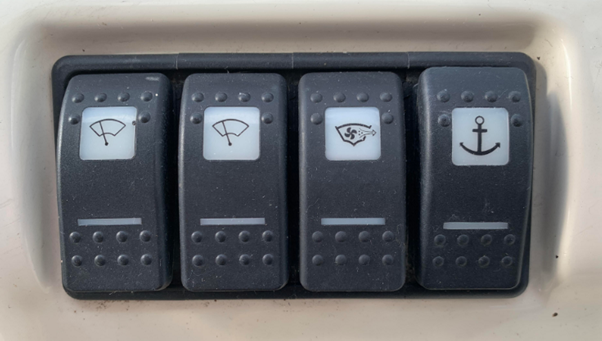 Sealine S37 Helm Switch Carling Legend Set