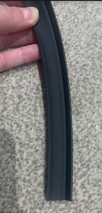 Sealine SC29 Windscreen Black Glazing Gasket (Per m)