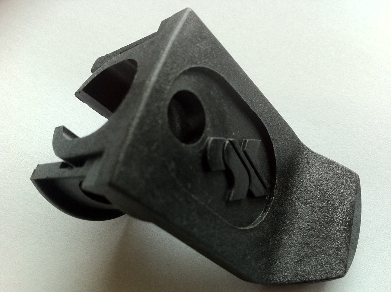 Black Locking Swivel Catch